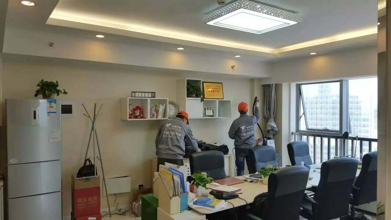 恒天財(cái)富辦公區(qū)墻面施工 恒天財(cái)富辦公區(qū)墻面施工