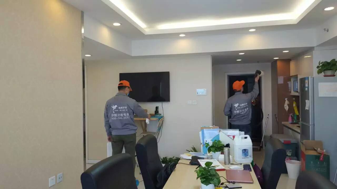 恒天財(cái)富辦公區(qū)墻面噴涂施工 恒天財(cái)富辦公區(qū)墻面噴涂施工