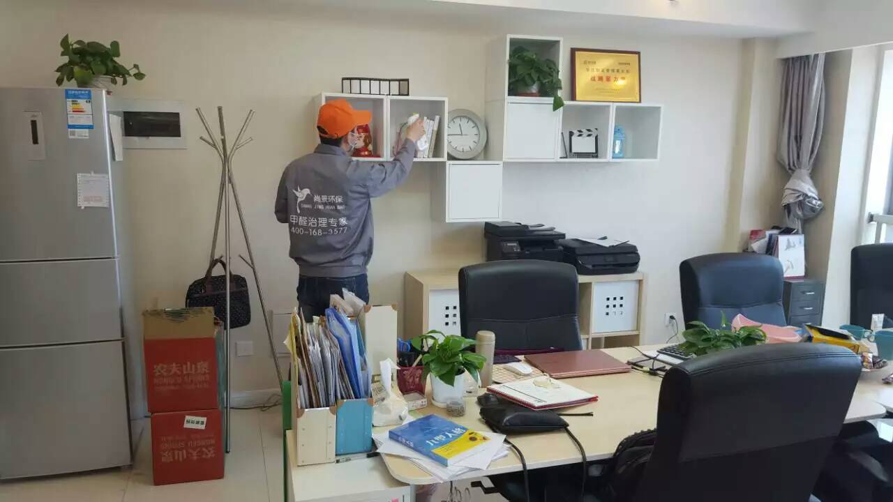 恒天財(cái)富辦公區(qū)墻面施工 恒天財(cái)富辦公區(qū)墻面施工