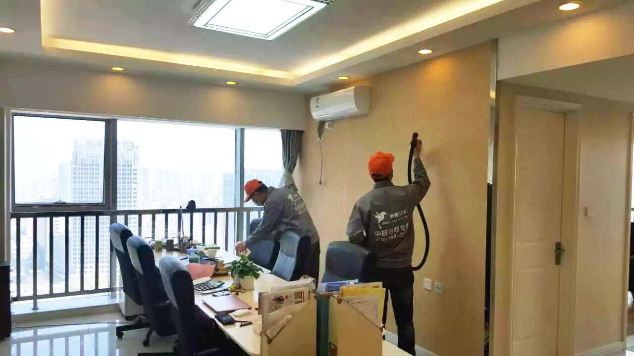 恒天財(cái)富辦公區(qū)墻面施工 恒天財(cái)富辦公區(qū)墻面施工