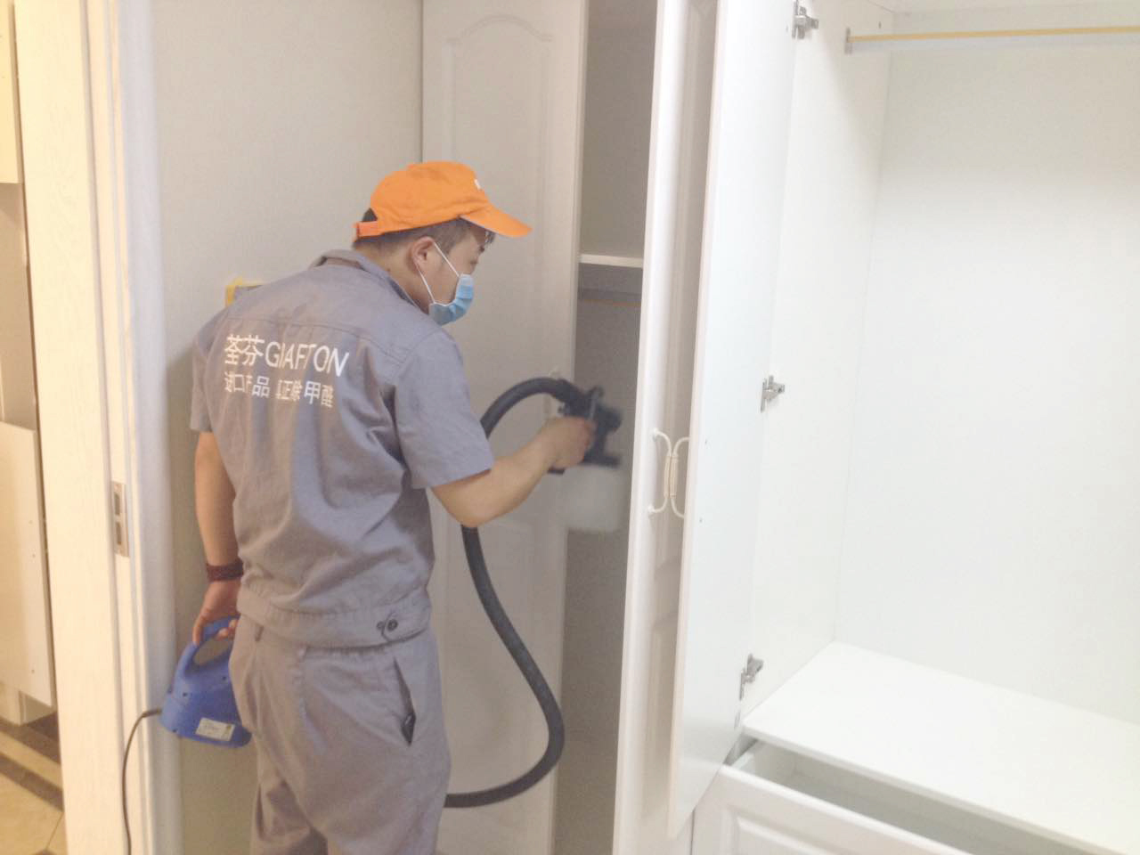 衣柜全方位施工 衣柜全方位施工