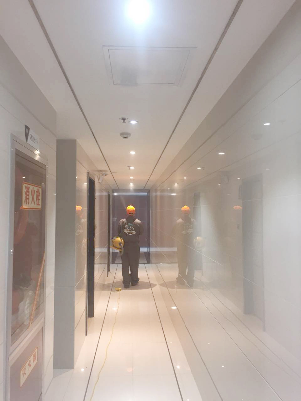 公共走道頂面噴槍噴涂 公共走道頂面噴槍噴涂