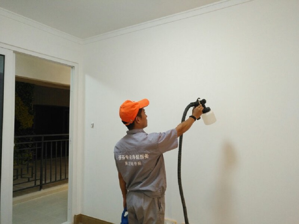 客廳墻面噴涂全方位施工 客廳墻面噴涂全方位施工