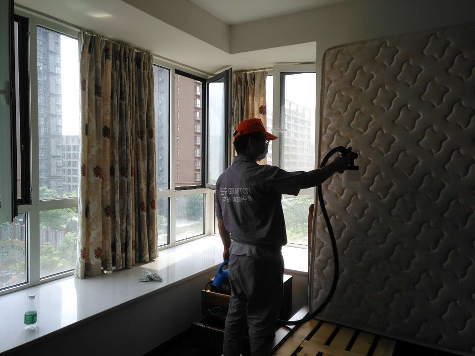 臥室床墊全方位噴涂施工治理 臥室床墊全方位噴涂施工治理