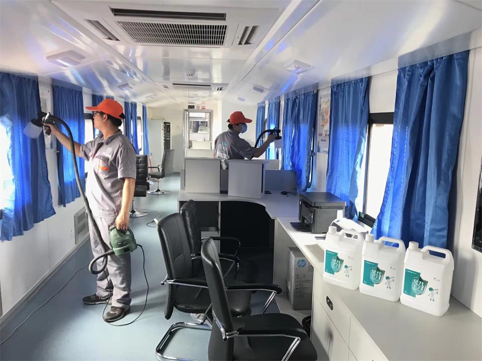 車內(nèi)過道窗簾桌子全方位噴涂治理 車內(nèi)過道窗簾桌子全方位噴涂治理