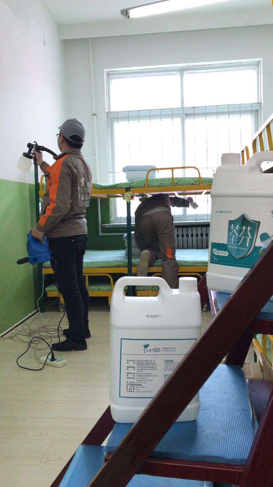 學(xué)生宿舍墻面床架全方位噴涂治理 學(xué)生宿舍墻面床架全方位噴涂治理