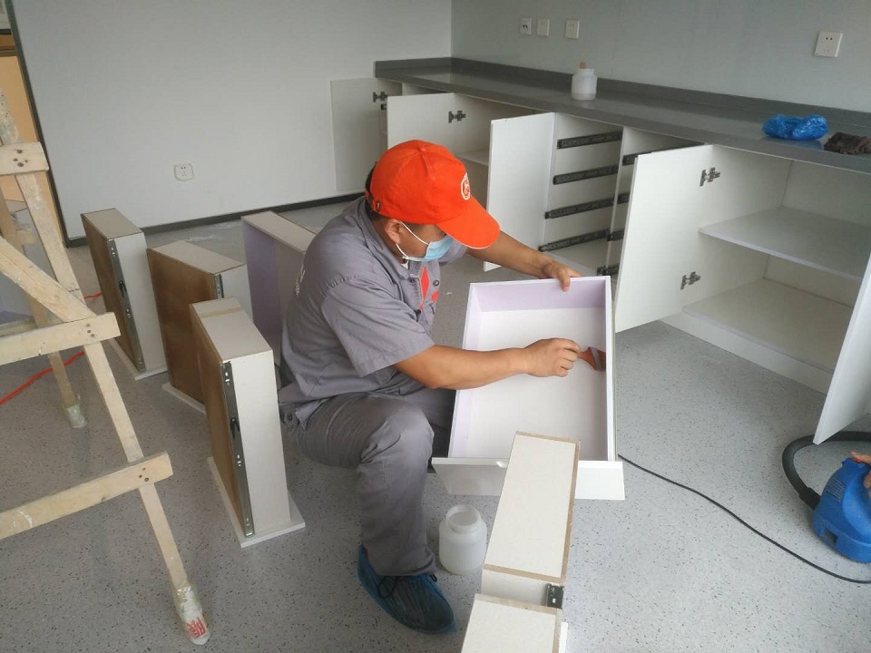 柜子抽屜刷子精細(xì)化施工治理 柜子抽屜刷子精細(xì)化施工治理