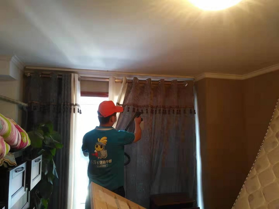 臥室窗簾布藝噴涂施工治理 臥室窗簾布藝噴涂施工治理