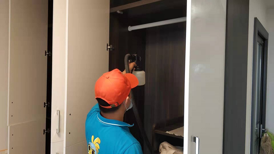 臥室衣柜噴涂全方位施工治理 臥室衣柜噴涂全方位施工治理