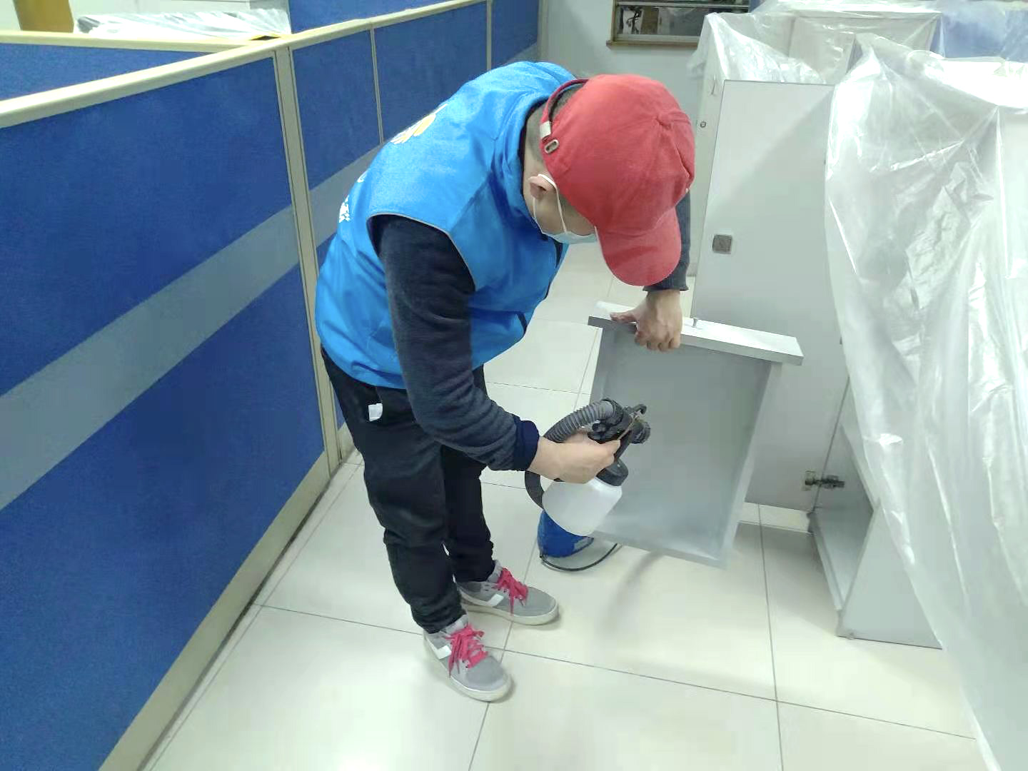 辦公抽屜噴槍全方位施工治理 辦公抽屜噴槍全方位施工治理