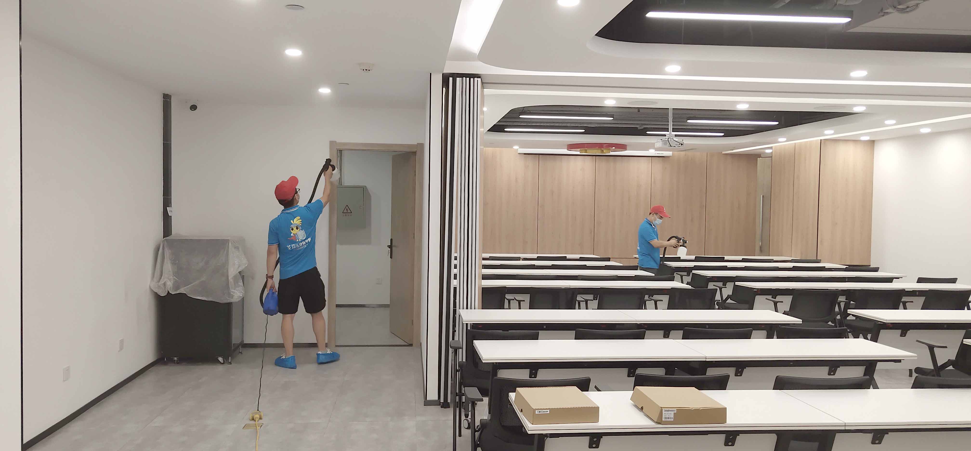 會(huì)議室墻面桌椅施工治理 會(huì)議室墻面桌椅施工治理