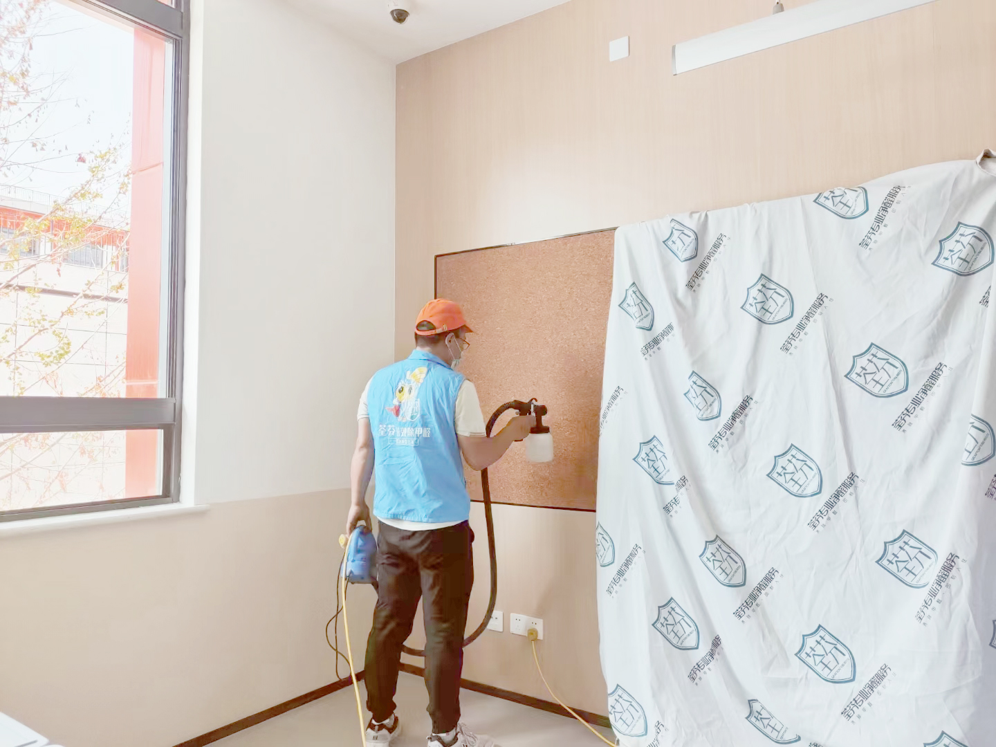 教室墻面噴槍噴涂治理 教室墻面噴槍噴涂治理