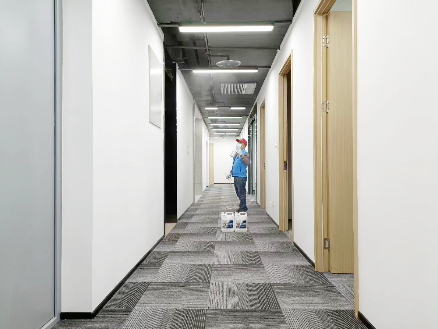 財(cái)險(xiǎn)公司過(guò)道墻面噴槍施工治理甲醛 財(cái)險(xiǎn)公司過(guò)道墻面噴槍施工治理甲醛