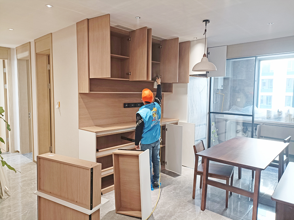 餐廳吊柜噴涂精細化施工治理 餐廳吊柜噴涂精細化施工治理